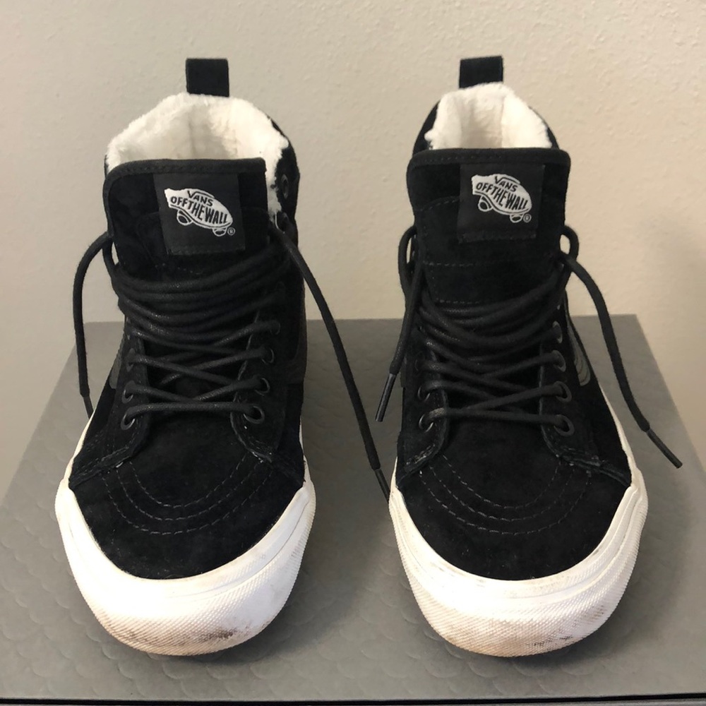 Hi Top Vans black suede faux fur lined shoes